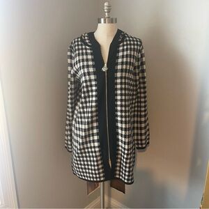 Anne Klein Black and White Houndstooth Sweater